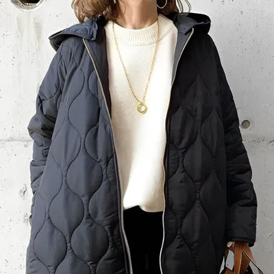 PRISCILLA™ | PARKA AVEC CAPUCHE ET DÉTAILS SOIGNÉS