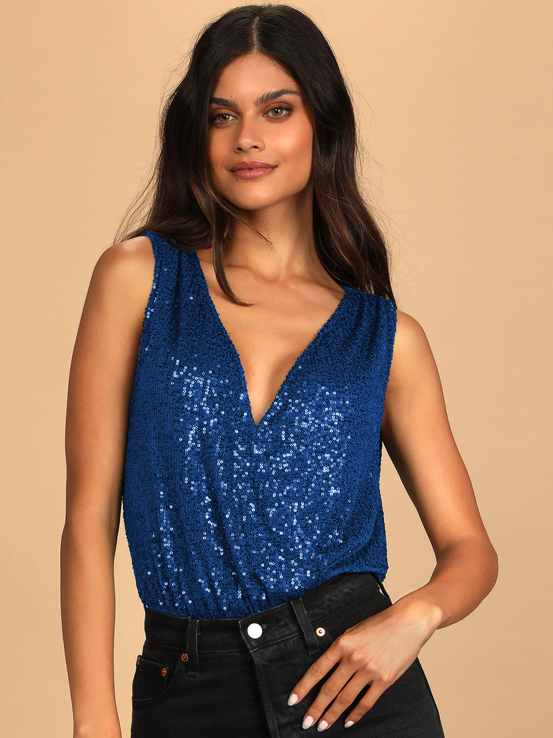 ISABELLE | Top Élégant avec Décolleté en V et Sequins