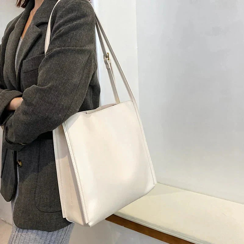 AVA | Sac à Main Élégant et Pratique pour un Style Intemporel
