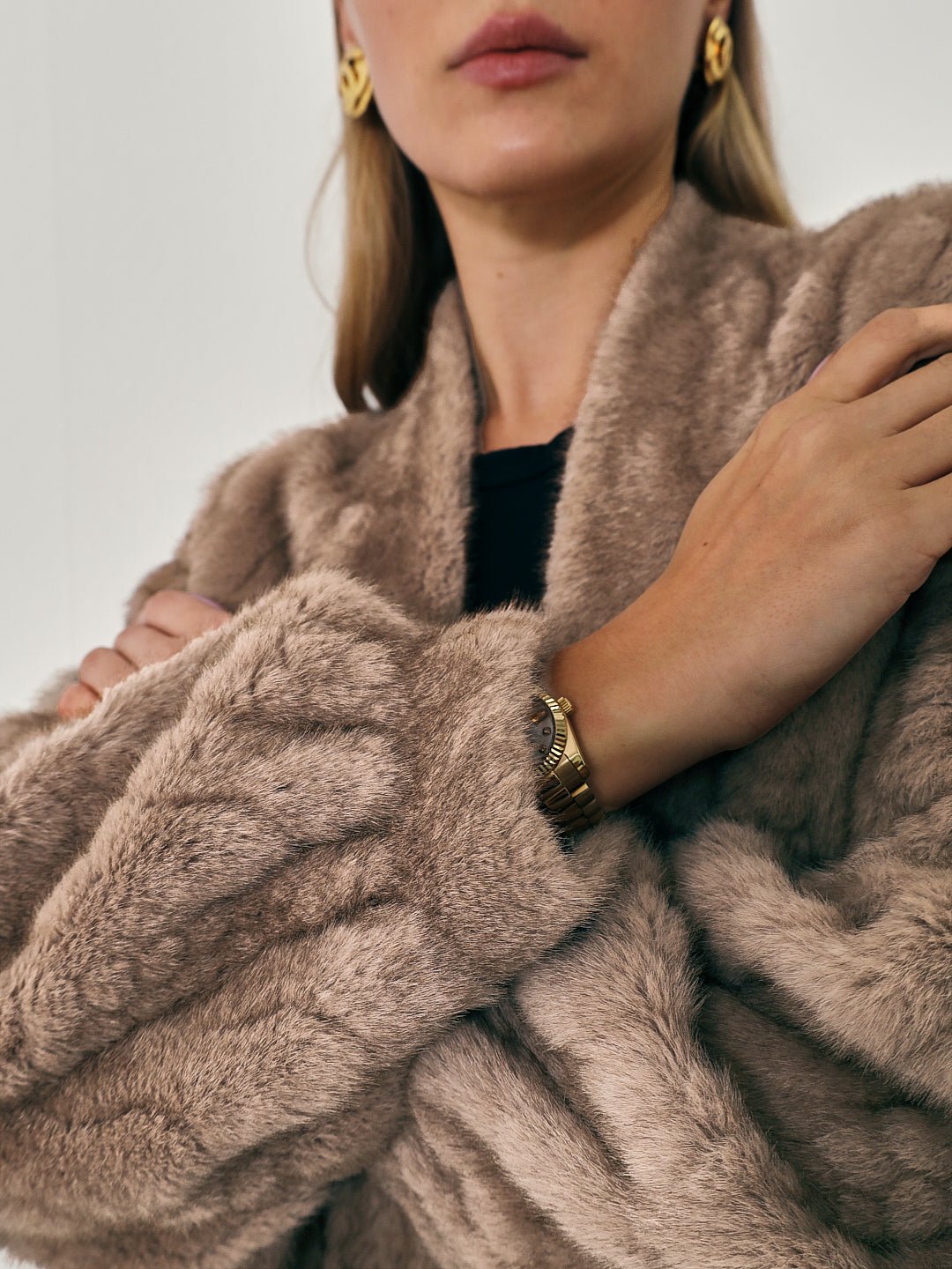 VAIL | Cardigan Chic et Douillet en Fausse Fourrure