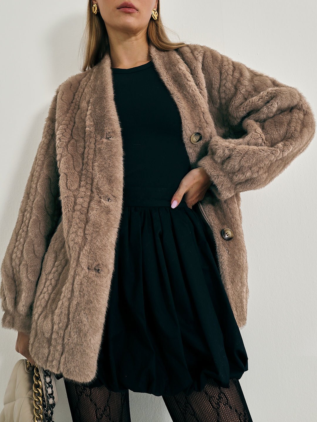 VAIL | Cardigan Chic et Douillet en Fausse Fourrure