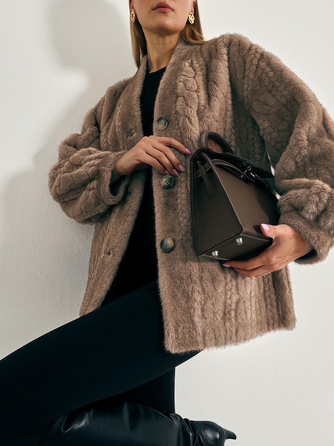 VAIL | Cardigan Chic et Douillet en Fausse Fourrure